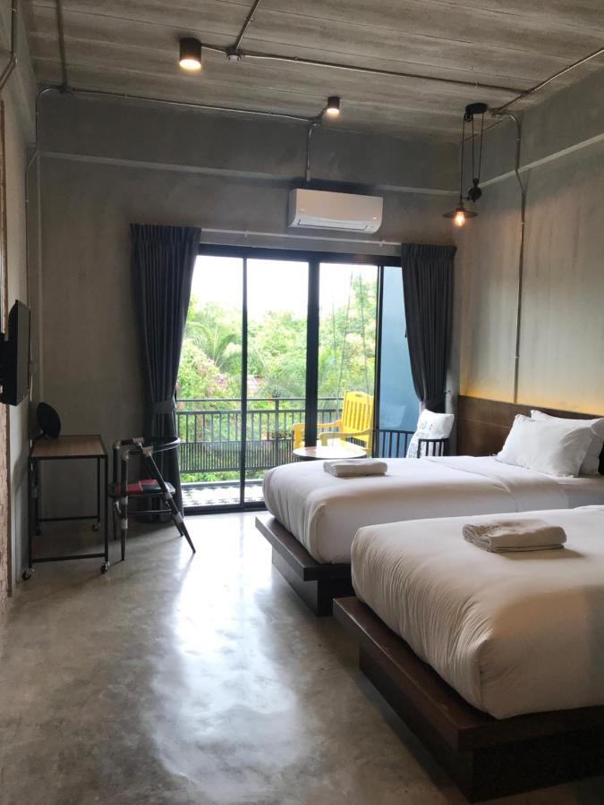 Mosstel Hotell Phitsanulok Exteriör bild