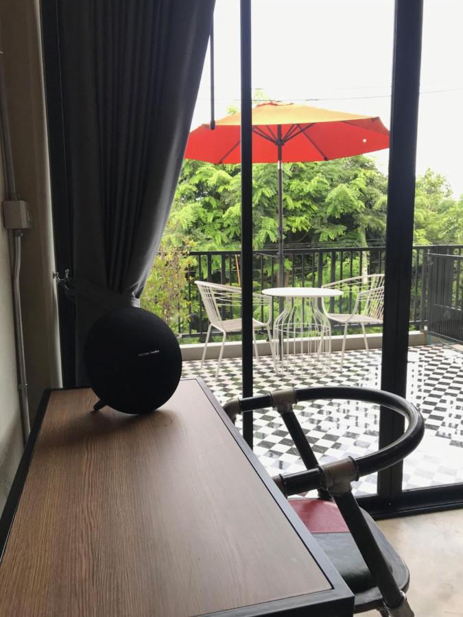 Mosstel Hotell Phitsanulok Exteriör bild