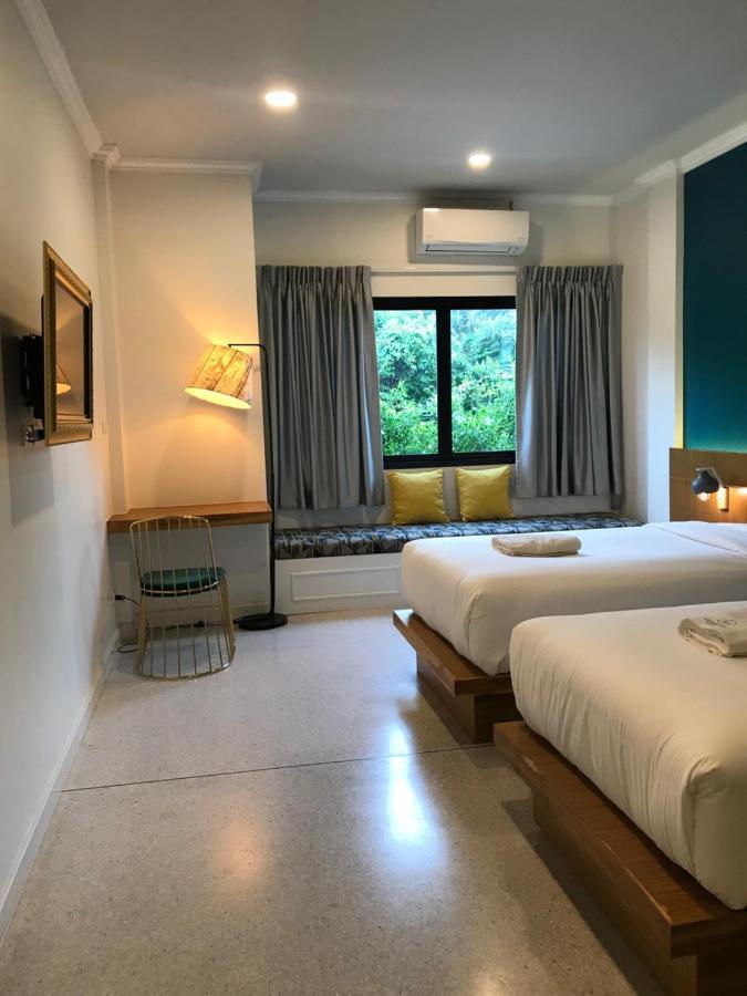 Mosstel Hotell Phitsanulok Exteriör bild