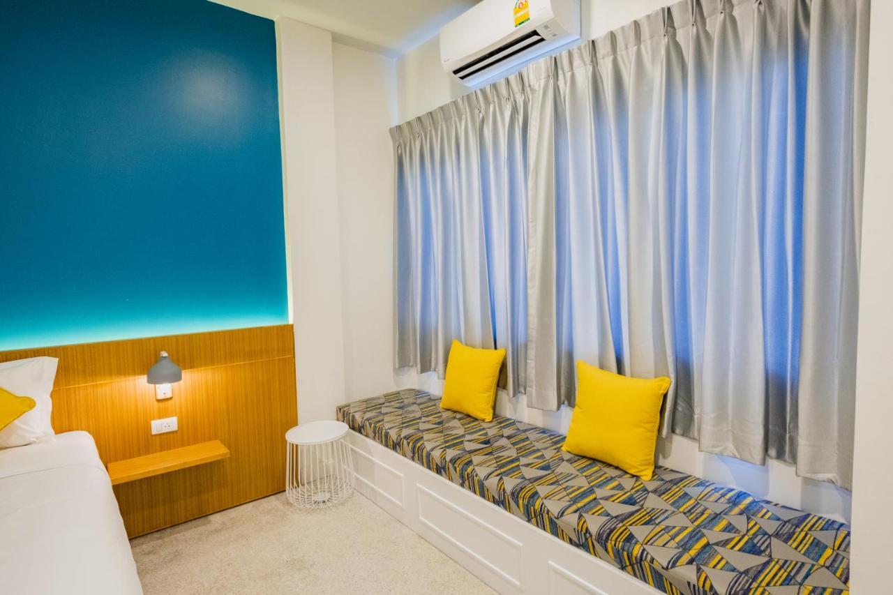 Mosstel Hotell Phitsanulok Exteriör bild