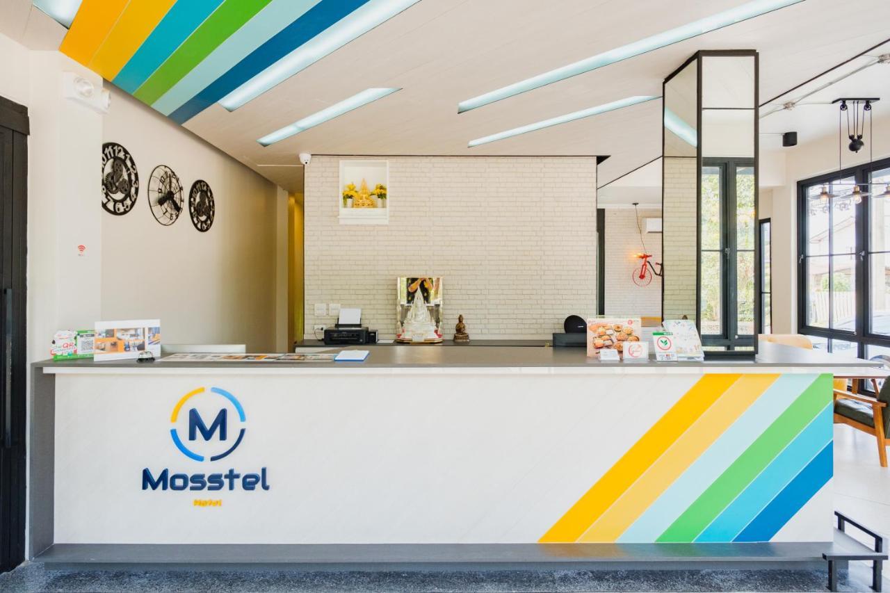 Mosstel Hotell Phitsanulok Exteriör bild